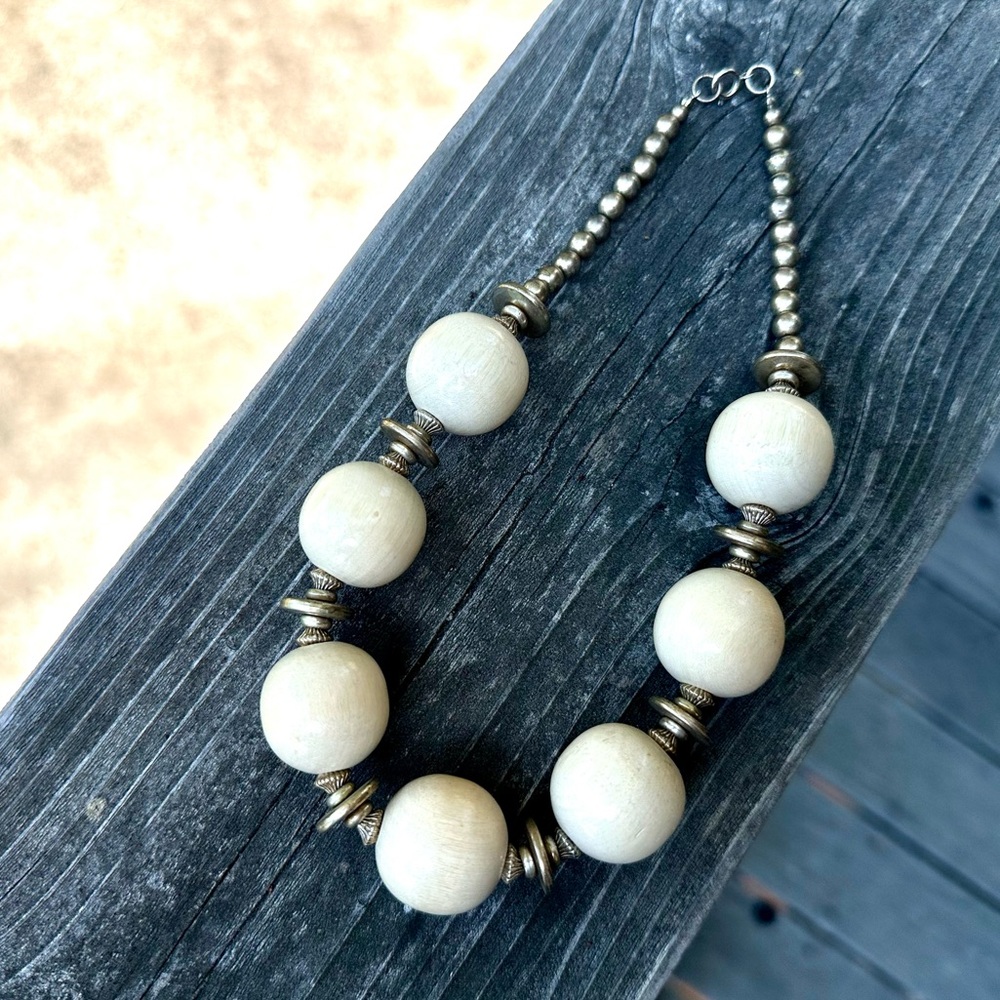 Groovy Vintage Wood Bead Necklace